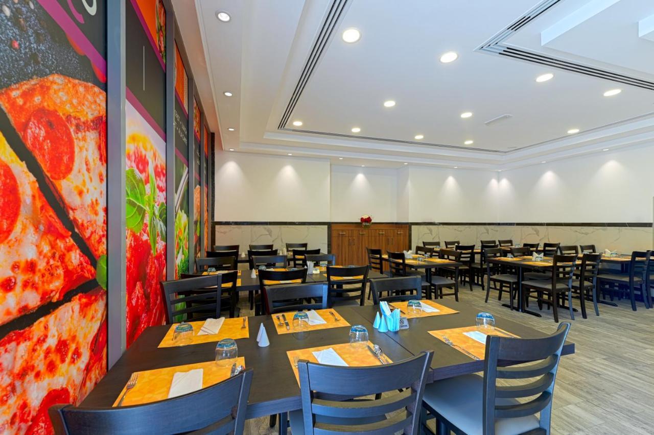 TIME Moonstone Hotel Apartments Fujairah Buitenkant foto
